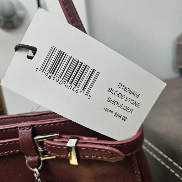 Steve Madden Burgundy Crossbody / Shoulder Bag – NWT With Heart Charm - Picture 4 of 8